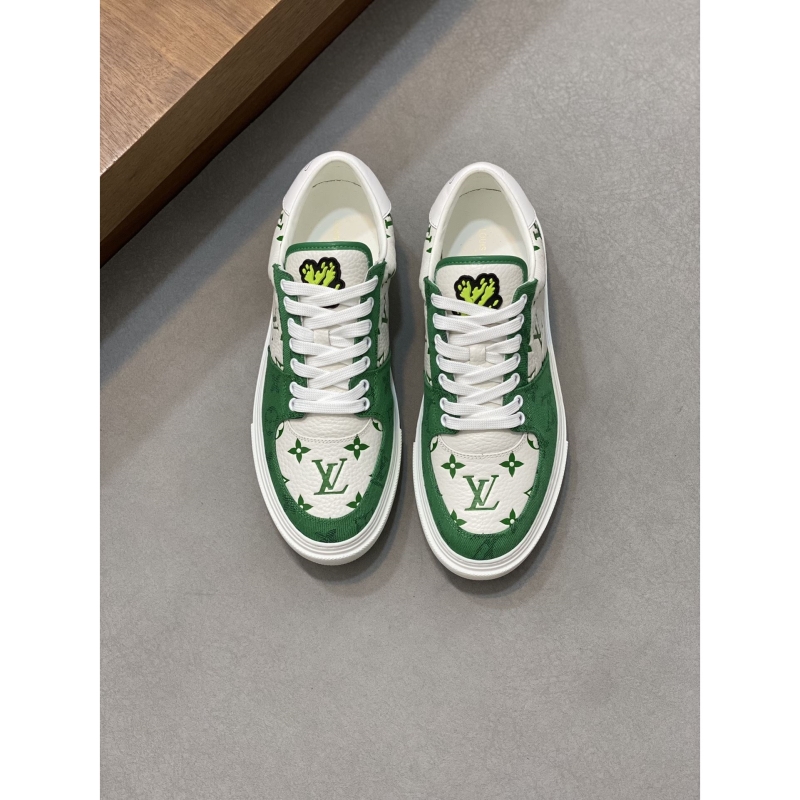 l**is V*t*n sneakers